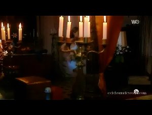 Dany Verissimo bra , nude scene in Missions de charme (2002) 8