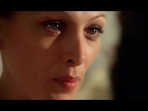 Elisabeth Margoni in Le professionnel (1981) 2