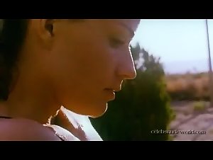 Elisabeth Shue Close Up , boobs in Leaving Las Vegas (1995) 15