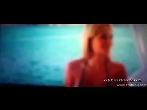 Gianna Michaels in Piranha 3D (2010) 14