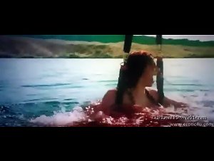Gianna Michaels in Piranha 3D (2010) 20