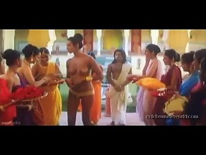 Gigi St. Blaque Public Nudity , boobs in Perfumed Garden (2000) 13
