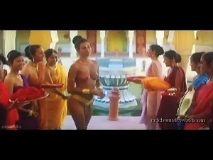 Gigi St. Blaque Public Nudity , boobs in Perfumed Garden (2000) 20