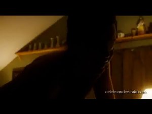 Gillian Anderson Flashing , boobs in Straightheads (2007) 9