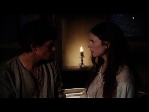 Hayley Atwell in Pillars of the Earth (2010) 9