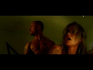 Heather Wahlquist in Alpha Dog (2006) 10