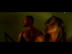 Heather Wahlquist in Alpha Dog (2006) 11