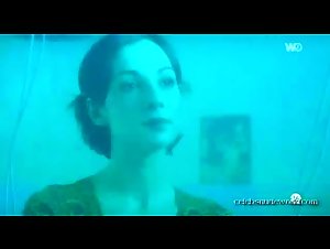 Ingrid Rouif in La septieme porte (2001) 17