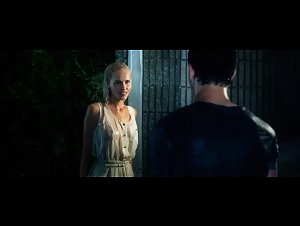 Isabel Lucas Bikini , Hot in Careful What You Wish For (2015) 2