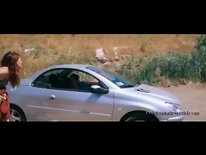 Isabella Ragonese , Maria Grazia Nazzari , Micaela Ramazzotti in Tutta la vita davanti (2008) 20