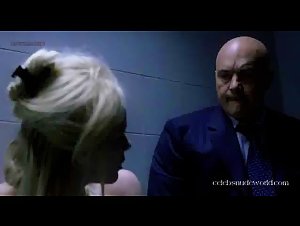Laura Chiatti in A casa nostra (2006) 19