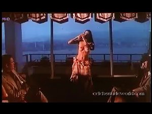 Laura Gemser in Eva nera (1976) 11