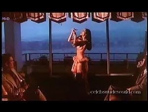 Laura Gemser in Eva nera (1976) 5