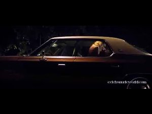 Maika Monroe in It Follows (2014) 1
