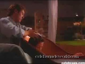 Maggie Gyllenhaal Bathtub , Sensual in Secretary (2002) 2
