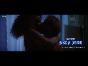 Patricia Healy in China Moon (1994) 18