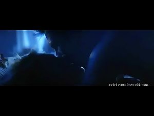 Patricia Arquette Kissing , Couple in True Romance (1993) 15