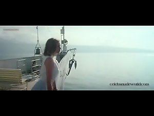 Sandra Extercatte in Le parfum d'Yvonne (1994) 1