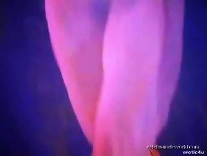 Venesa Talor Hairy Pussy , Brunette in Femalien 2 (1998) 20