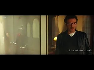 Aitana Sanchez-Gijon in La puta y la ballena (2004) 8