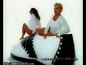 Carmen Electra in Playboy: Cheerleaders (1997) 13