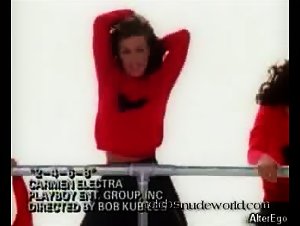 Carmen Electra in Playboy: Cheerleaders (1997) 19