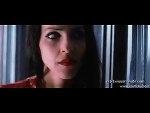 Davorka Tovilo , Dora Lipov , Natassia Malthe in Bloodrayne: The Third Reich (2010) 10