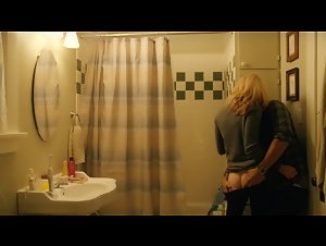 Elizabeth Banks in Details (2011) 1