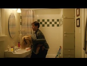 Elizabeth Banks in Details (2011) 14