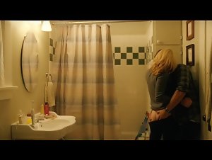 Elizabeth Banks in Details (2011) 5