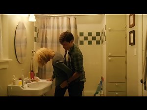 Elizabeth Banks in Details (2011) 9
