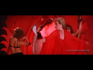 Gisele Lindley , Julie Andrews , Marisa Berenson , Rosanna Arquette in S.O.B. (1981) 5