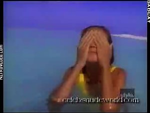 Heidi Klum Beach , Bikini in Sports Illustrated Swimsuit Collection (1998) 16