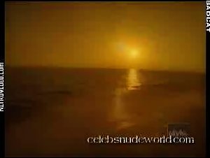 Heidi Klum Beach , Bikini in Sports Illustrated Swimsuit Collection (1998) 20