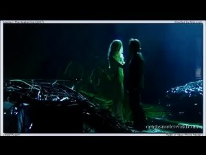 Helena Mattsson in Species: The Awakening (2007) 4