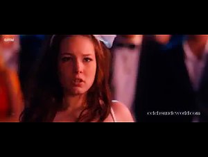 Isis Cabolet in Sterke verhalen (2010) 1