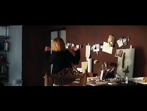 Karoline Herfurth Kissing , Explicit in Im Winter ein Jahr (2008) 15