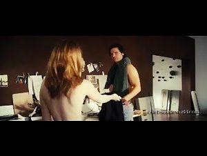 Karoline Herfurth Kissing , Explicit in Im Winter ein Jahr (2008) 18