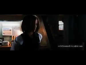 Kate Beckinsale in Whiteout (2009) 1