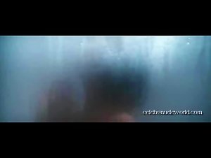 Kate Beckinsale in Whiteout (2009) 17