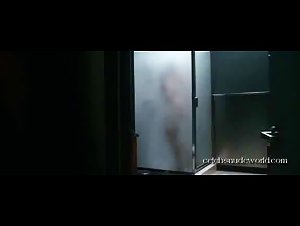 Kate Beckinsale in Whiteout (2009) 20