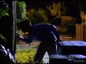 Lauren Hays boobs , Sensual in Dangerous Invitation (1998) 4