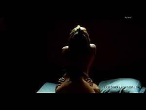 Mar Sodupe Blonde , Hot in Mes amis, mes amours (2008) 1