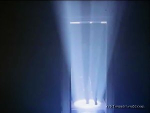 Natasha Henstridge Explicit , Blonde in Species (1998) 4