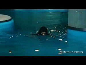 Paz de la Huerta Pool , Brunette in Limits of Control (2009) 11
