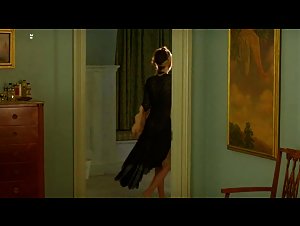 Paz de la Huerta Bathtub , Brunette in Boardwalk Empire (2010) 13