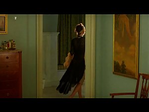 Paz de la Huerta Bathtub , Brunette in Boardwalk Empire (2010) 14