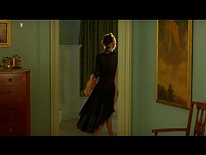 Paz de la Huerta Bathtub , Brunette in Boardwalk Empire (2010) 16