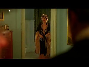 Paz de la Huerta Bathtub , Brunette in Boardwalk Empire (2010) 5