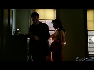 Paz de la Huerta Brunette , Glamour in Boardwalk Empire (2010) 7